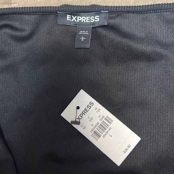 🖤NWT Express Black Ribbed Off Shoulder Bodysuit🖤 - Picture 4 of 5